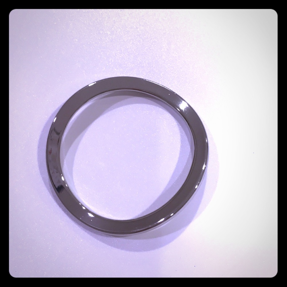 Silver bangle